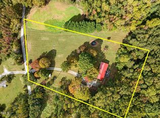 724 Phelps Rd, Hillsborough, NC 27278