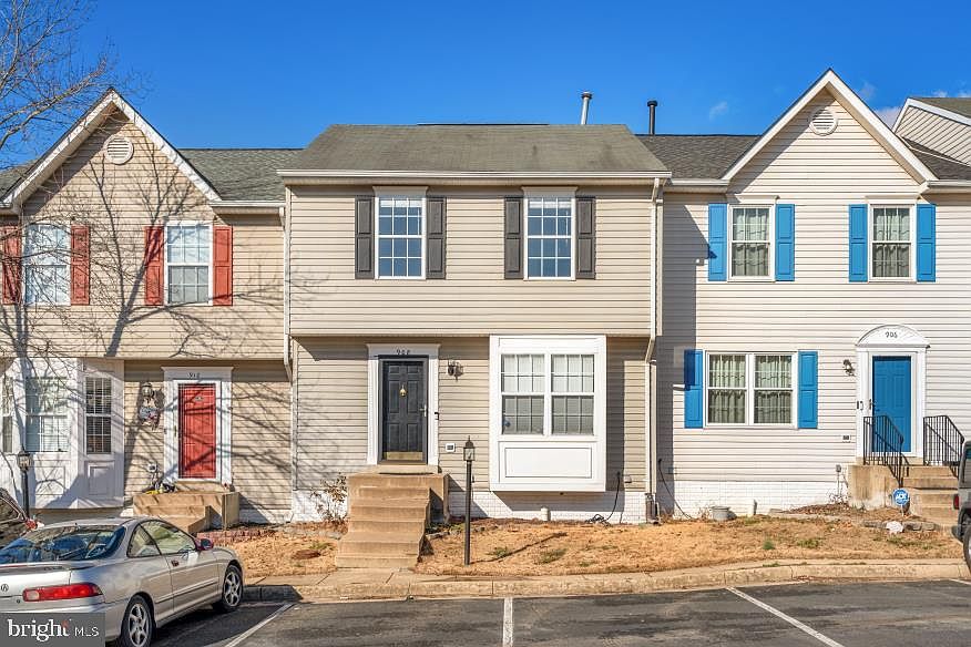 1st image of 908 Kings Crest Dr