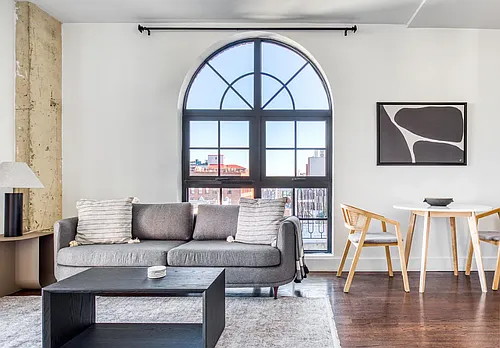 187 Kent Ave Photo 1