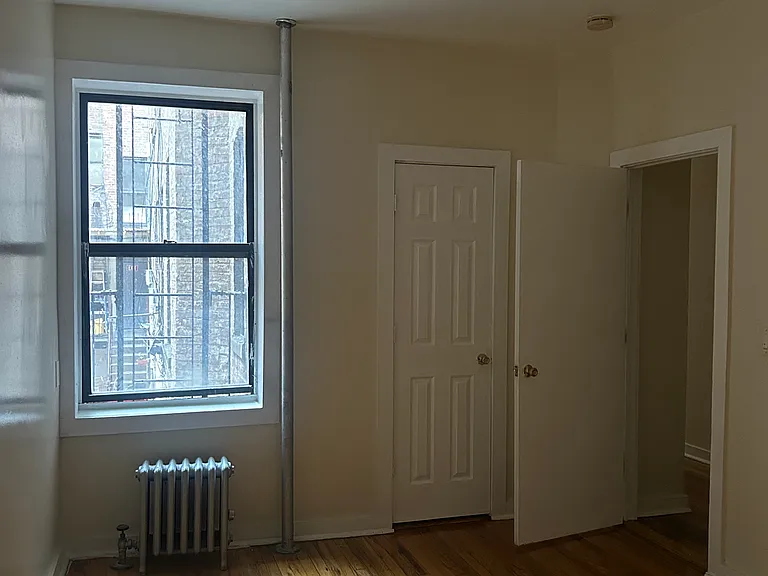 1136 Stratford Ave #10 — Photo 3