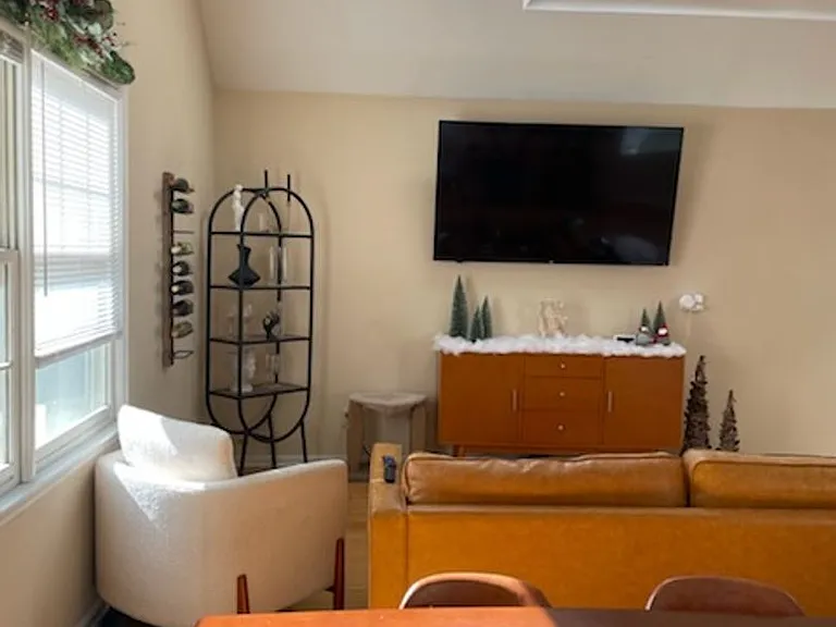 520 W Hancock St — Photo 6