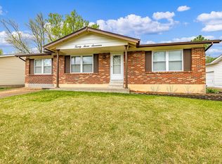 2717 Rosewood Dr, Arnold, MO 63010