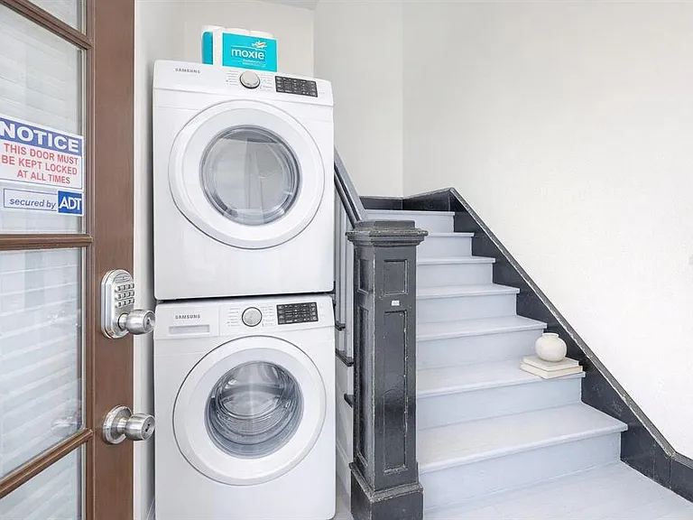 501 S Magnolia Ave #4 — Photo 11