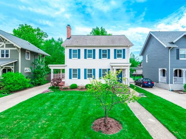 1247 Thoreau Rd, Lakewood, OH 44107