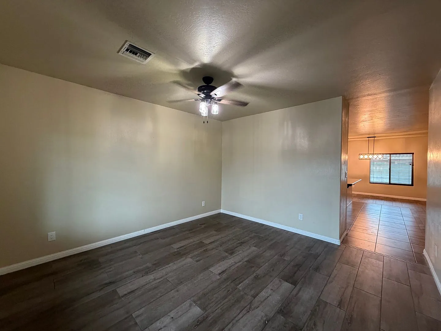 4 Bedroom Home! — Photo 3
