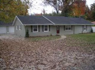 6216 E Jefferson Ave, Evansville, IN 47715