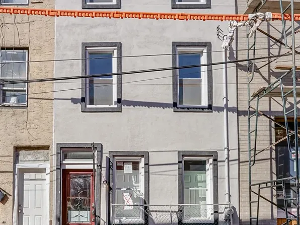 1714 Waterloo St, Philadelphia, PA 19122