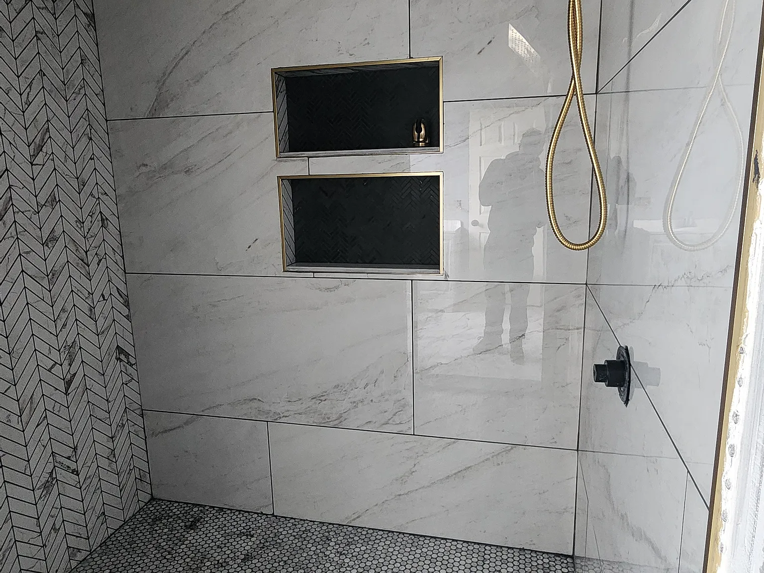2 bed, 1000 sqft, $1,800 — Photo 1