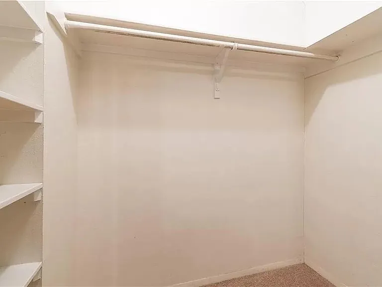 402 Fredericksburg St #1 — Photo 7