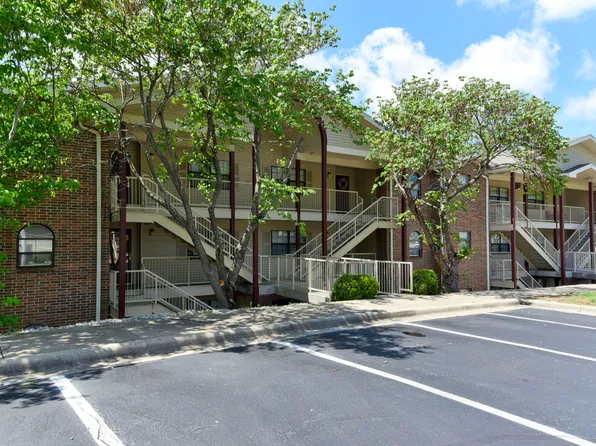 350 Wildwood Drive S #13 BLDG B, Branson, MO 65616