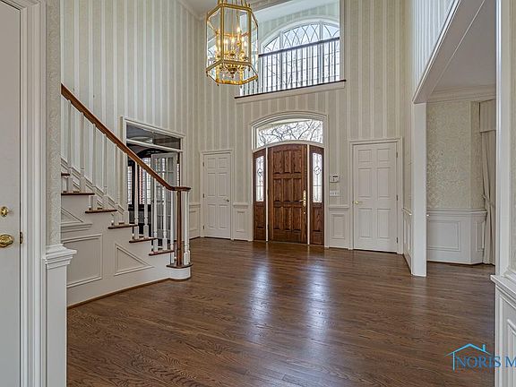 4th image of 3 Riverhills Ln