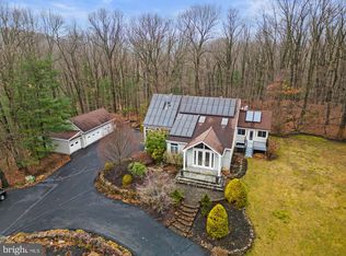 5064 Hill Rd, Mohnton, PA 19540