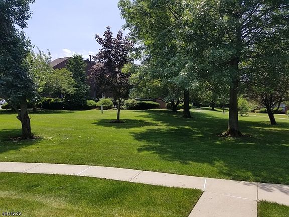 2nd image of 137 Kingsberry Dr #137