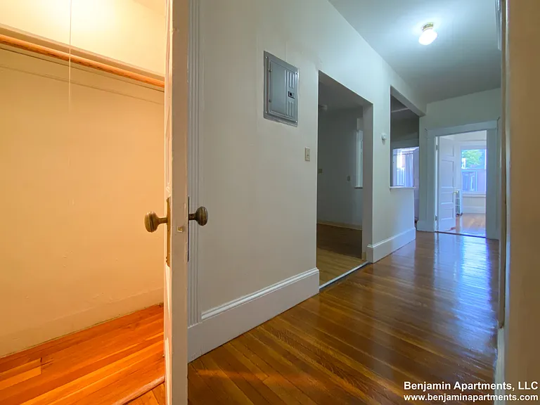 1595 Beacon St #31 — Photo 9
