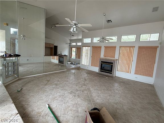 2nd image of 841 Lime Rock Rd