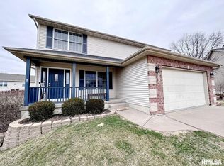 3244 W 65th St, Davenport, IA 52806