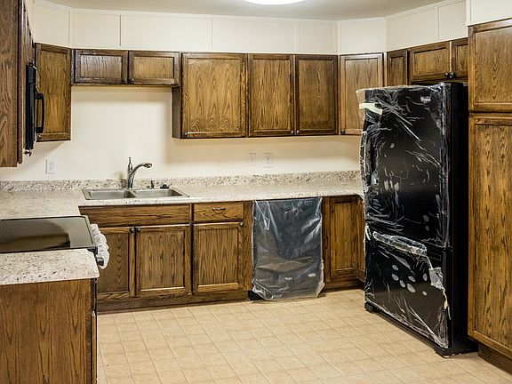 Ample kitchen with new cabinets