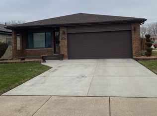 311 Escanaba Ave, Calumet City, IL