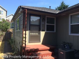 4540-4542 SE Cesar E Chavez Blvd, Portland, OR 97202