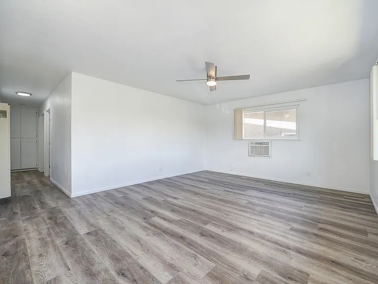 109 Lincoln Way #D — Photo 7