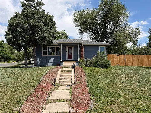 440 Kinnikinnik Dr Photo 1