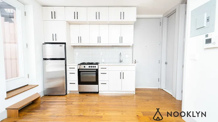 Rented by Nooklyn NYC LLC | media 2
