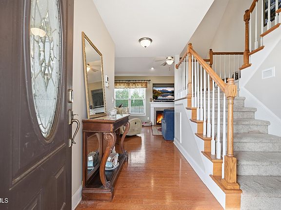 4th image of 2119 Country Brook Ln