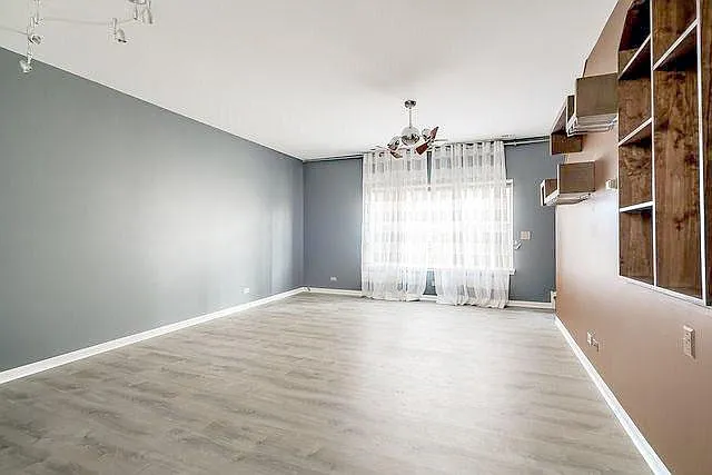 1615 S Newberry Ave — Photo 7