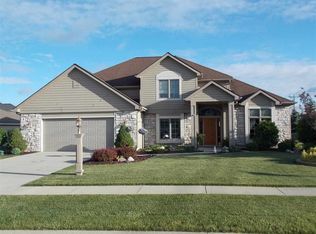 15327 Firethorne Path, Fort Wayne, IN 46814