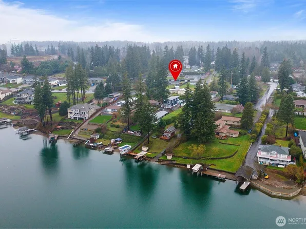 17820 16th Street E, Lake Tapps, WA 98391