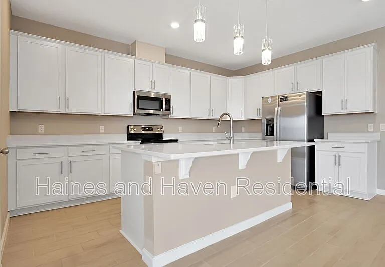 3324 Chicory Ct — Photo 9