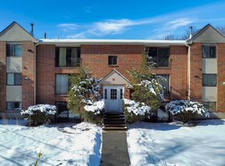 2 Brookside Dr APT 1, Exeter, NH 03833