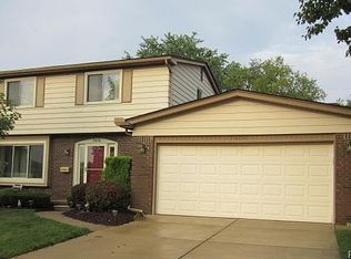 7406 Irongate Rd, Canton, MI 48187