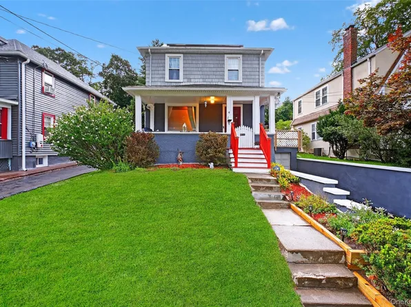 4 Marian Avenue, Poughkeepsie, NY 12601