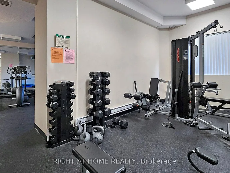 35 Empress Ave #207 — Photo 38