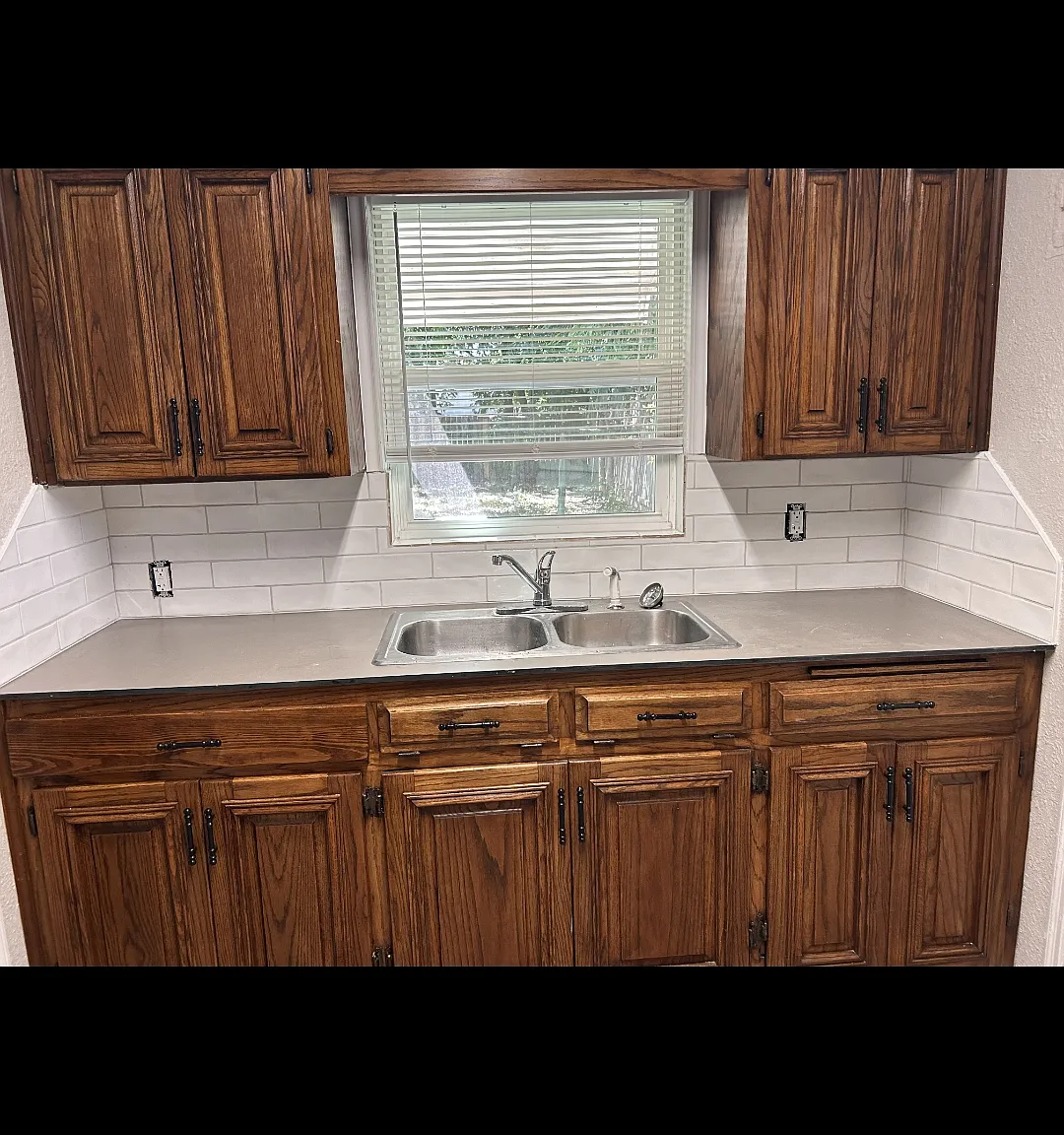 3 bed, 1076 sqft, $1,295 — Photo 2