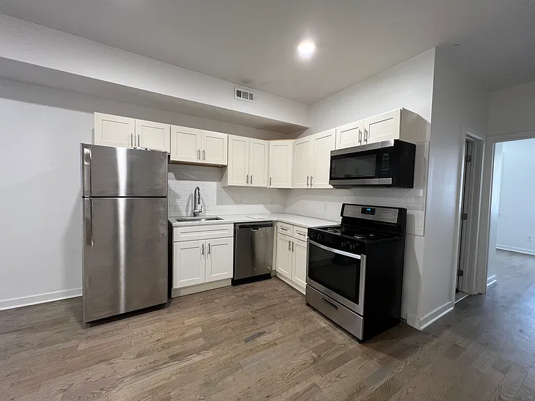 528 N 34th St #1 — Photo 14
