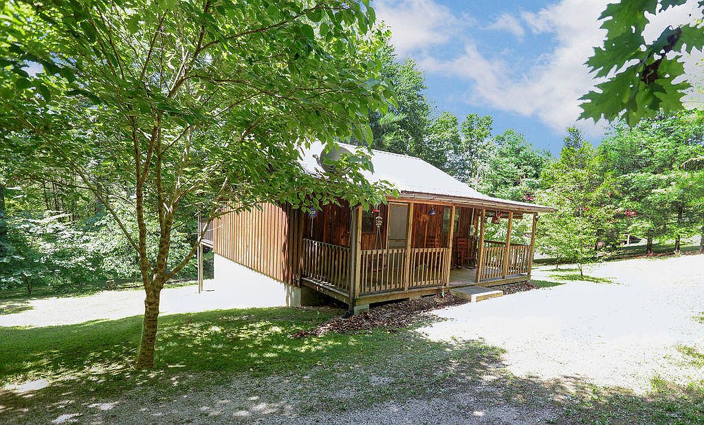 Under 150K Sunday Rustic Cabin For Sale in Wellington, KY. 110,000