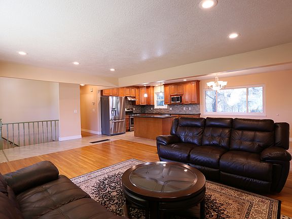 Spacious Open Concept 