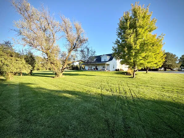 1181 L Rd, Minden, NE 68959