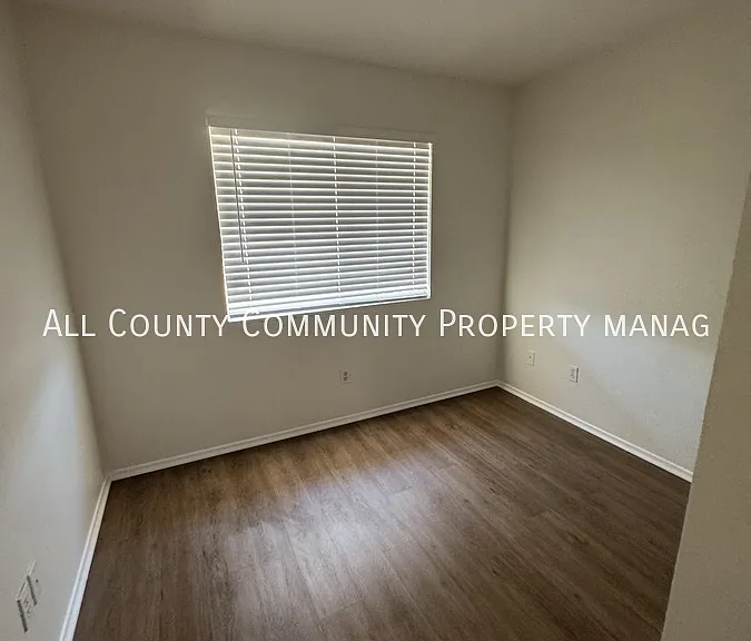58439 Palisade Dr #B — Photo 10