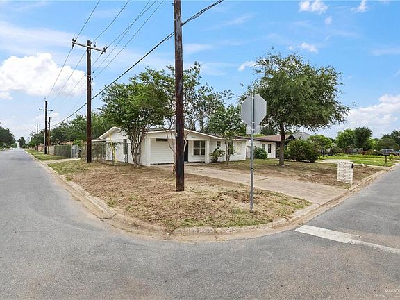 2nd image of 3016 Quince Ave