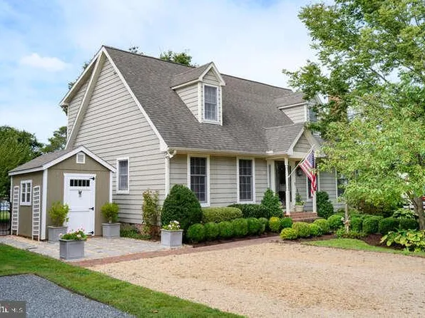 111 1st St, Oxford, MD 21654