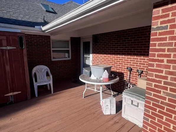 11591 James Madison St, Remington, VA 22734