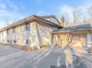 3923 Cottage Ln, Minnetonka, MN 55305