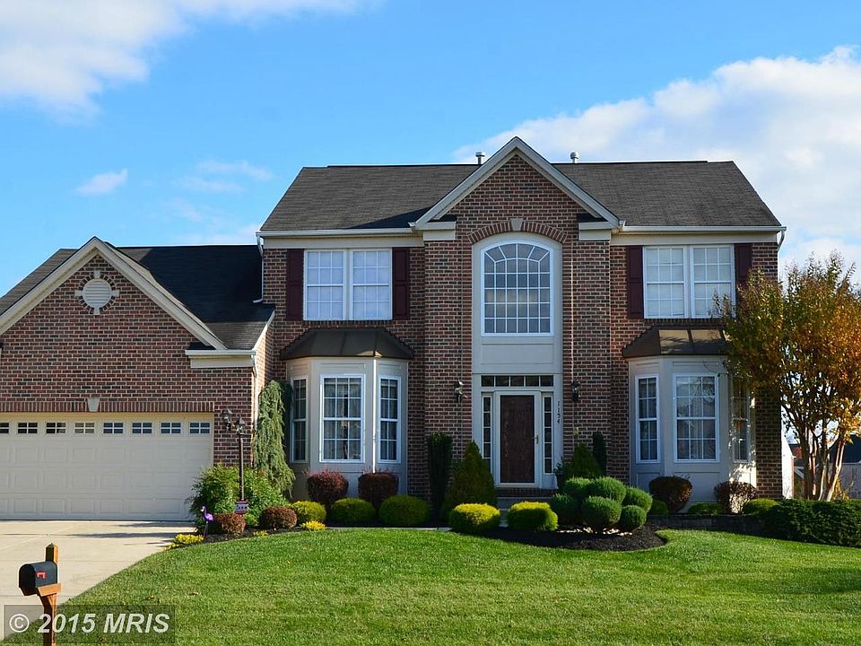 Gorgeous Brick front Colonial