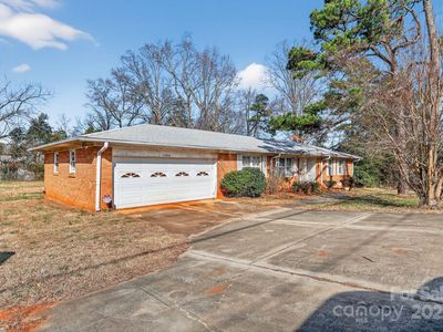 11619 Albemarle Rd, Charlotte, NC, 28227