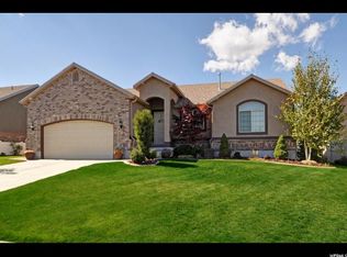 8406 S Skyline Arch Dr, West Jordan, UT 84081