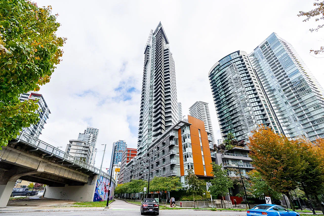 1 bed, 555 sqft, $3,000 — Photo 1