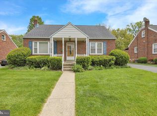27 Woodland Rd, Reading, PA 19610